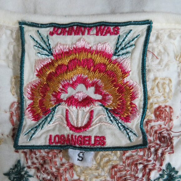 Johnny Was size Small Floral Boho Embroidered Top Cap Sleeve V Neck Ivory - Picture 2 of 6